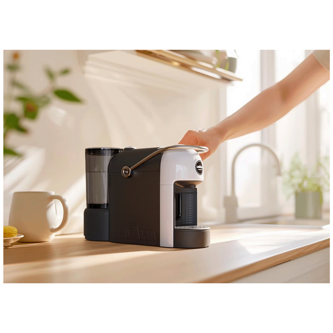 Lavazza Aparat za espresso kafu, 1250W, A Modo Mio - LM Jolie, White