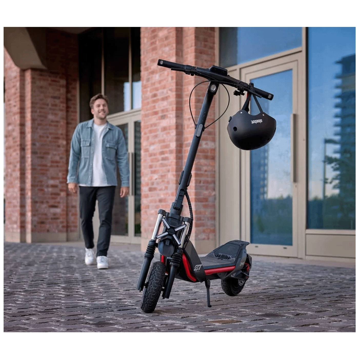 Segway Električni Romobil, 25 km/h, Domet do 70 km - ZT3 Pro E