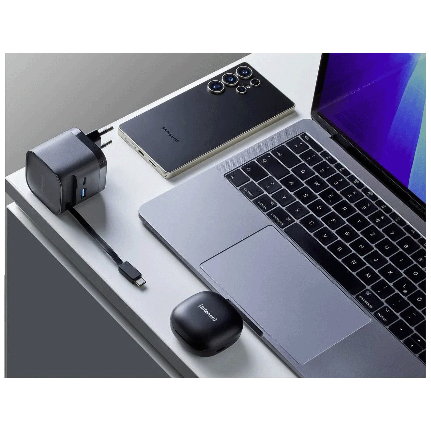 (Intenso) Punjač kučni sa type C kabelom, brzi, 1xUSB-A, 1xUCB-C, 65W - Power Adapter W65ACIC GaN Black