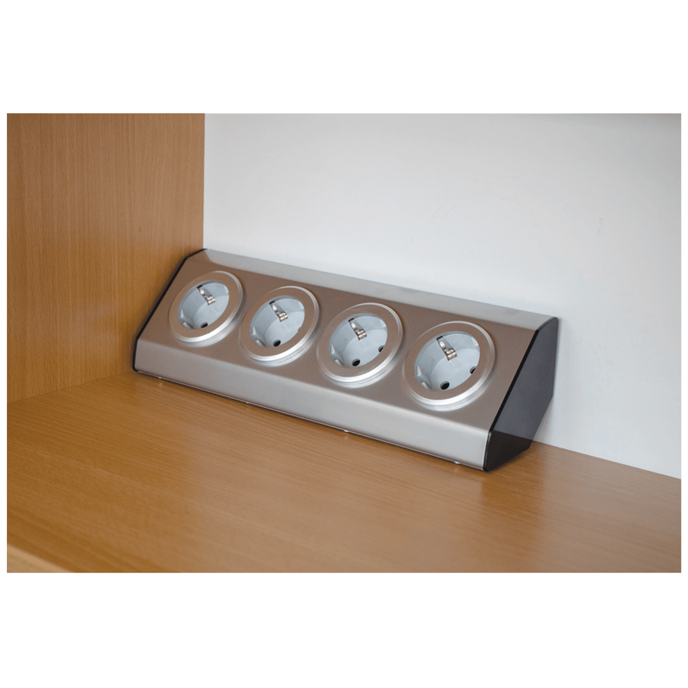 home Strujni razdjeljnik sa 4 utičnice, INOX - KNV 04