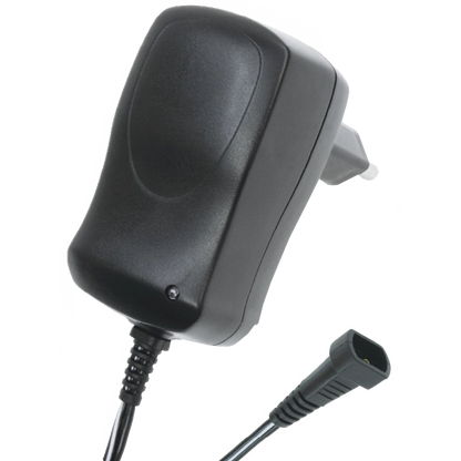 home Adapter, 3-12 V, sa više priključaka - MW MA06N