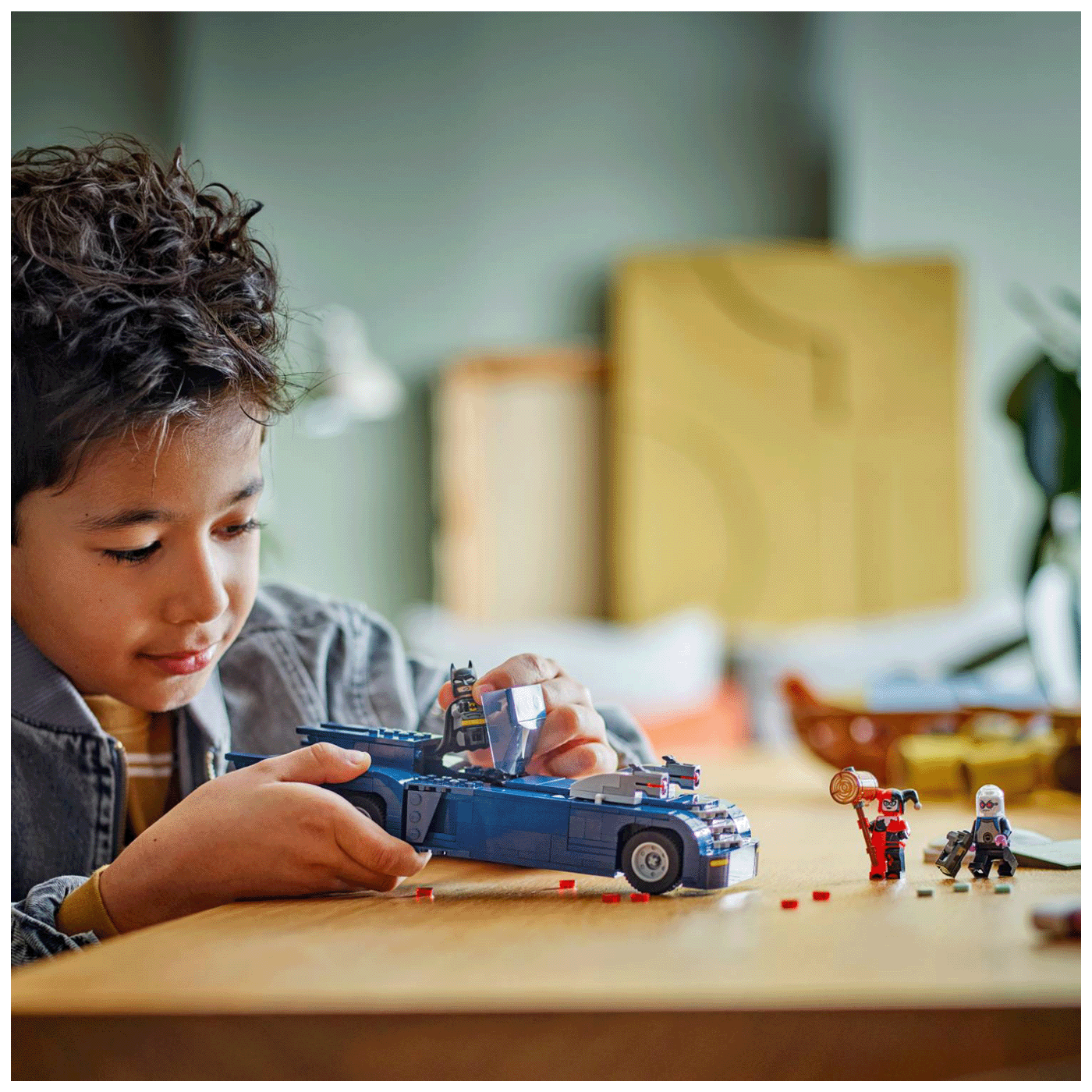 Lego Batman sa Batmobile-om protiv Harley Quinn i Mr. Freeze-a - Batman vs Quinn&i Mr.Freeze-a