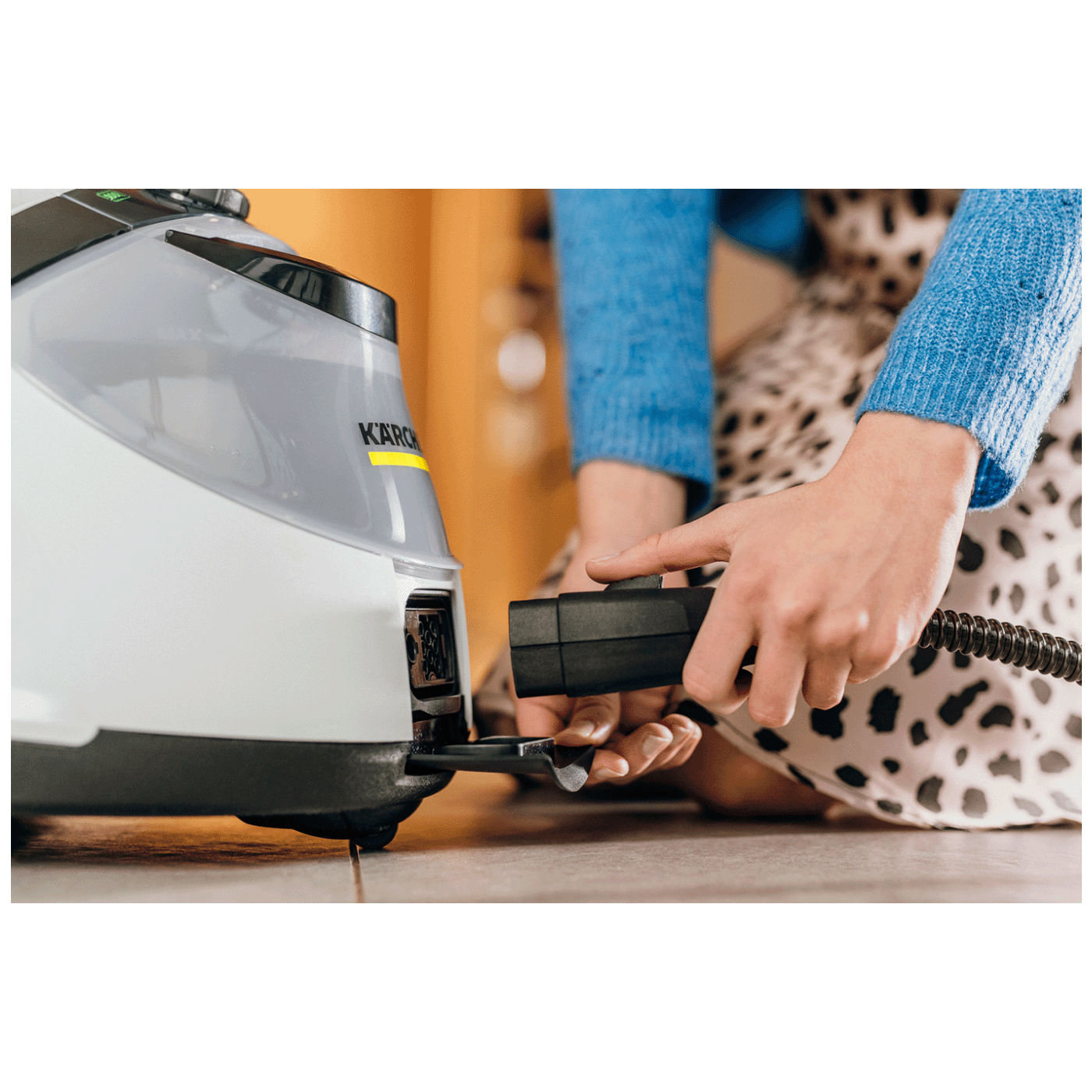 Karcher Parni čistač sa peglom pod pritiskom na paru, 2250W - SC 5 EasyFix Iron