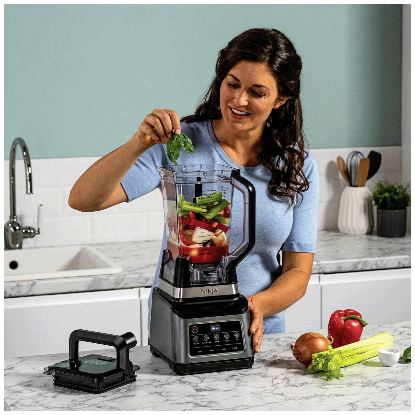 Ninja Blender, 3u1, 2.1 lit./1.8 lit./700ml., 1200W, Auto-iQ - BN800EU