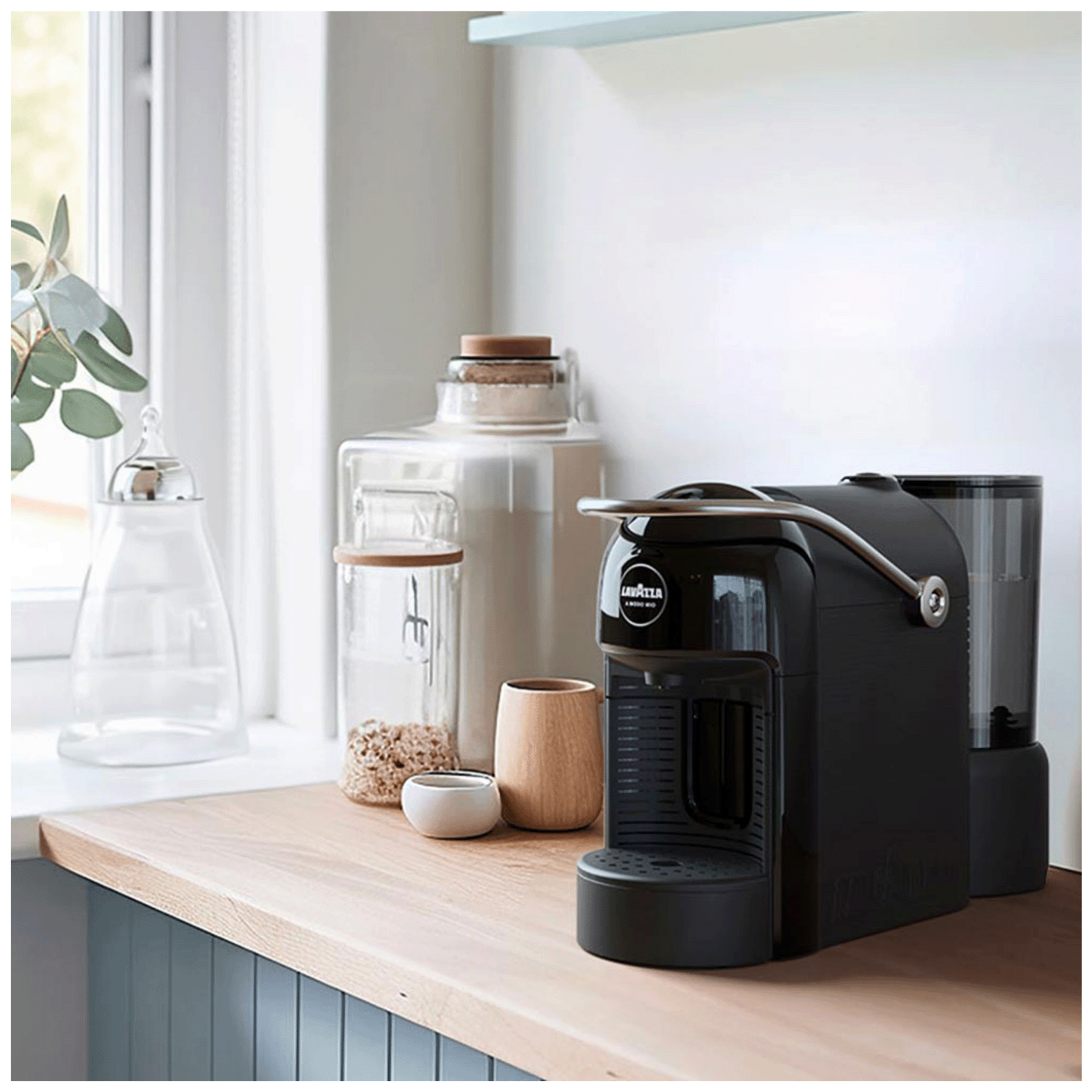 Lavazza Aparat za espresso kafu, 1250W, A Modo Mio - LM Jolie, Black