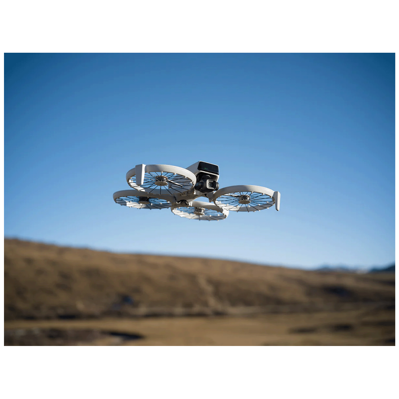 DJI Dron DJI Flip sa RC 2 kontroler, 4K video, 48 Mpixel - DJI Flip (DJI RC 2) (GL)