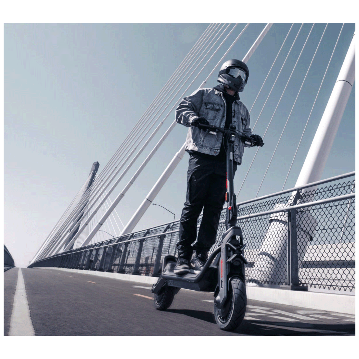 Segway Električni Romobil, 11" točkovi, 25 km/h, Domet do 90 km - GT3 E (AA.06.02.01.0004)