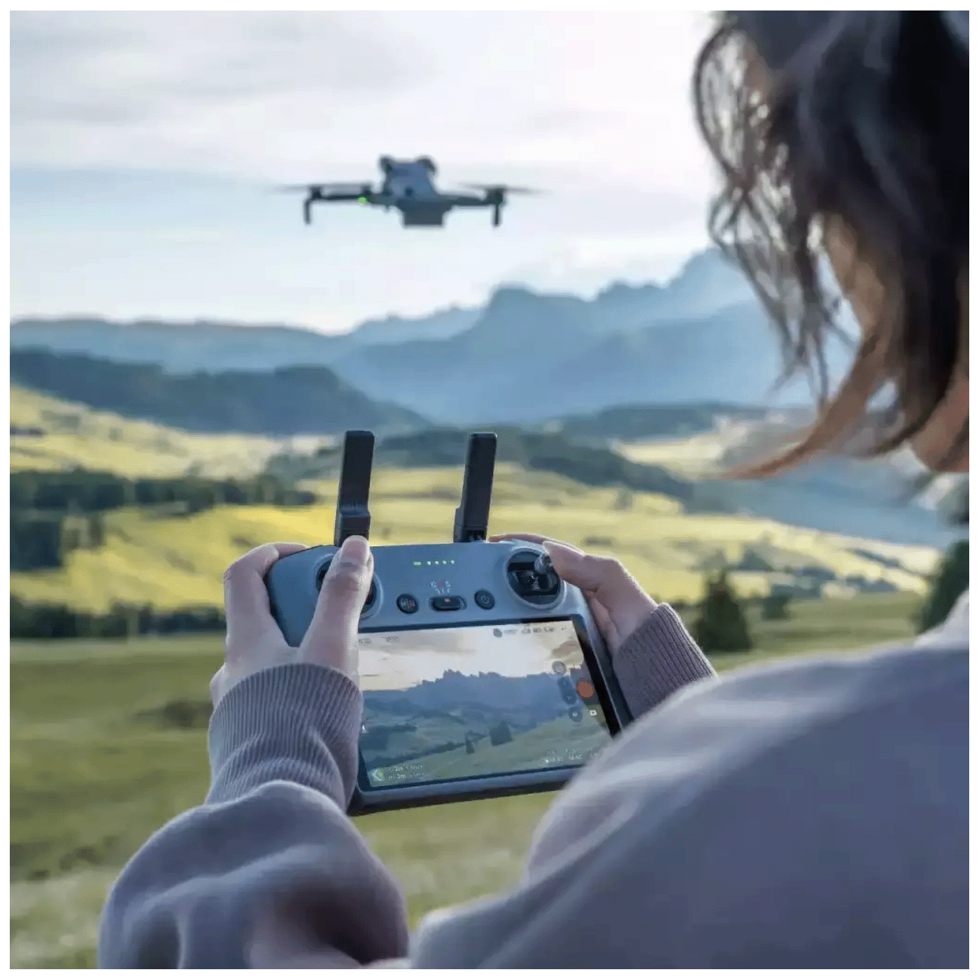 DJI Dron Mini 5 Pro FMC sa RC 2 kontroler, 4K video, 50 mpixel - Mini 5 Pro Fly More Combo(DJI RC 2)