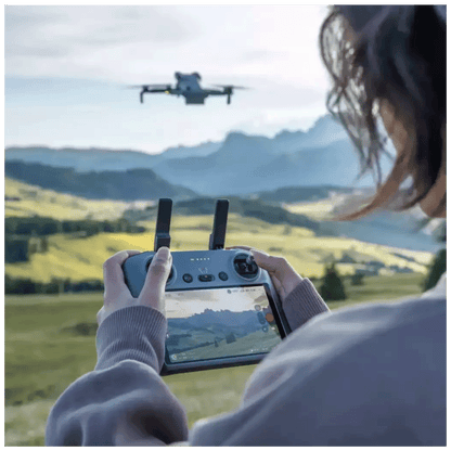 DJI Dron Mini 5 Pro FMC sa RC 2 kontroler, 4K video, 50 mpixel - Mini 5 Pro Fly More Combo(DJI RC 2)