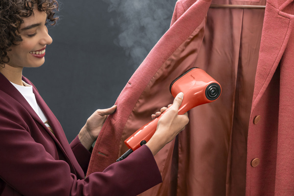 Tefal vertikalno glačalo DT2022E1 Pure Pop Red