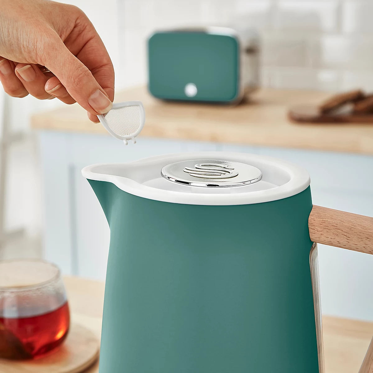 Swan kuhalo za vodu SK14610 1,7 L, 3000 W, nehrđajući čelik